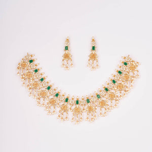 emeralds and pearl Lakshmi guttapusalu necklace